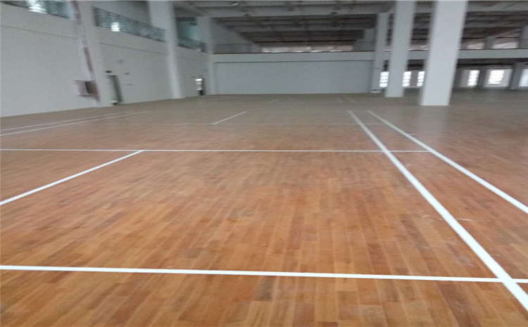 拉薩實木運動地板怎么安裝