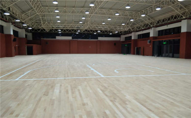 拼接板風(fēng)雨操場地板市場價(jià)格表