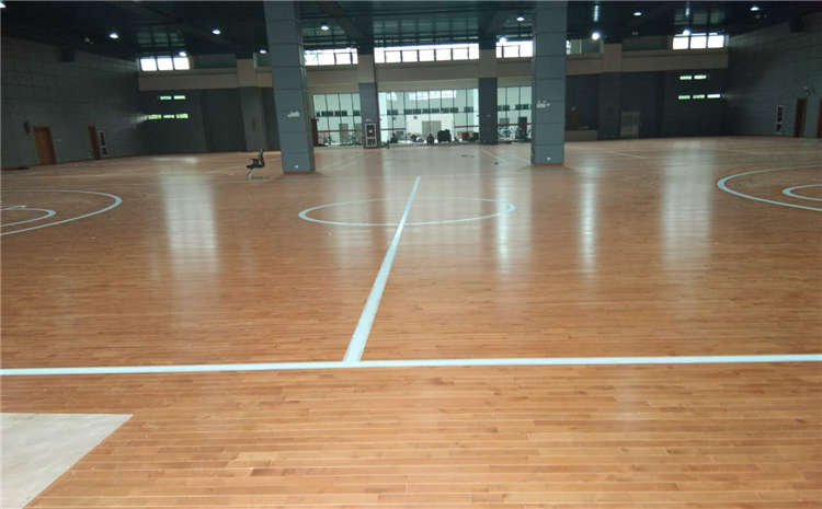 俄勒岡松籃球場木地板多少錢一平米？