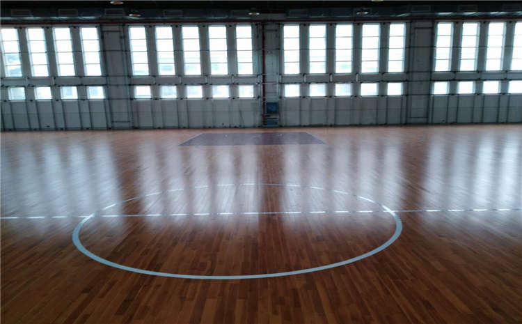 為什么運動木地板安裝要留伸縮縫