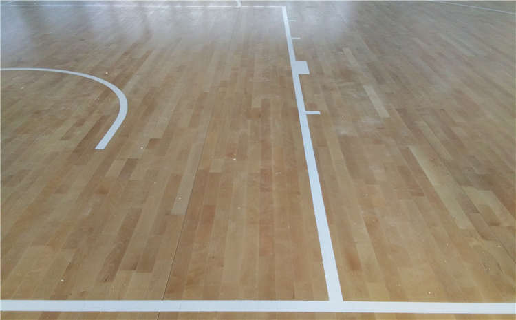 五角楓籃球場實木地板雙層龍骨結構
